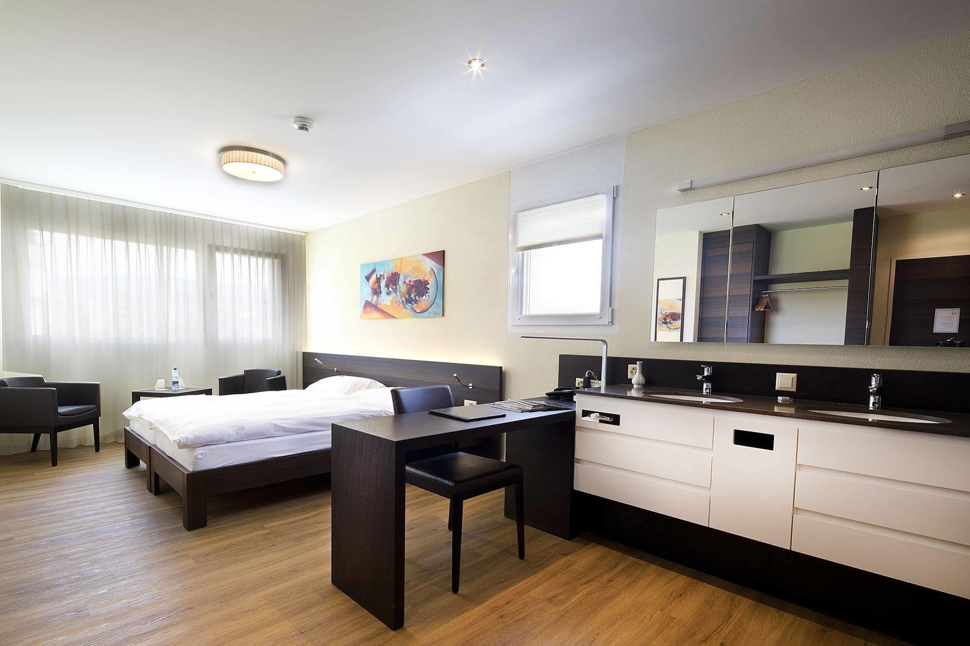 Glanis 3*
